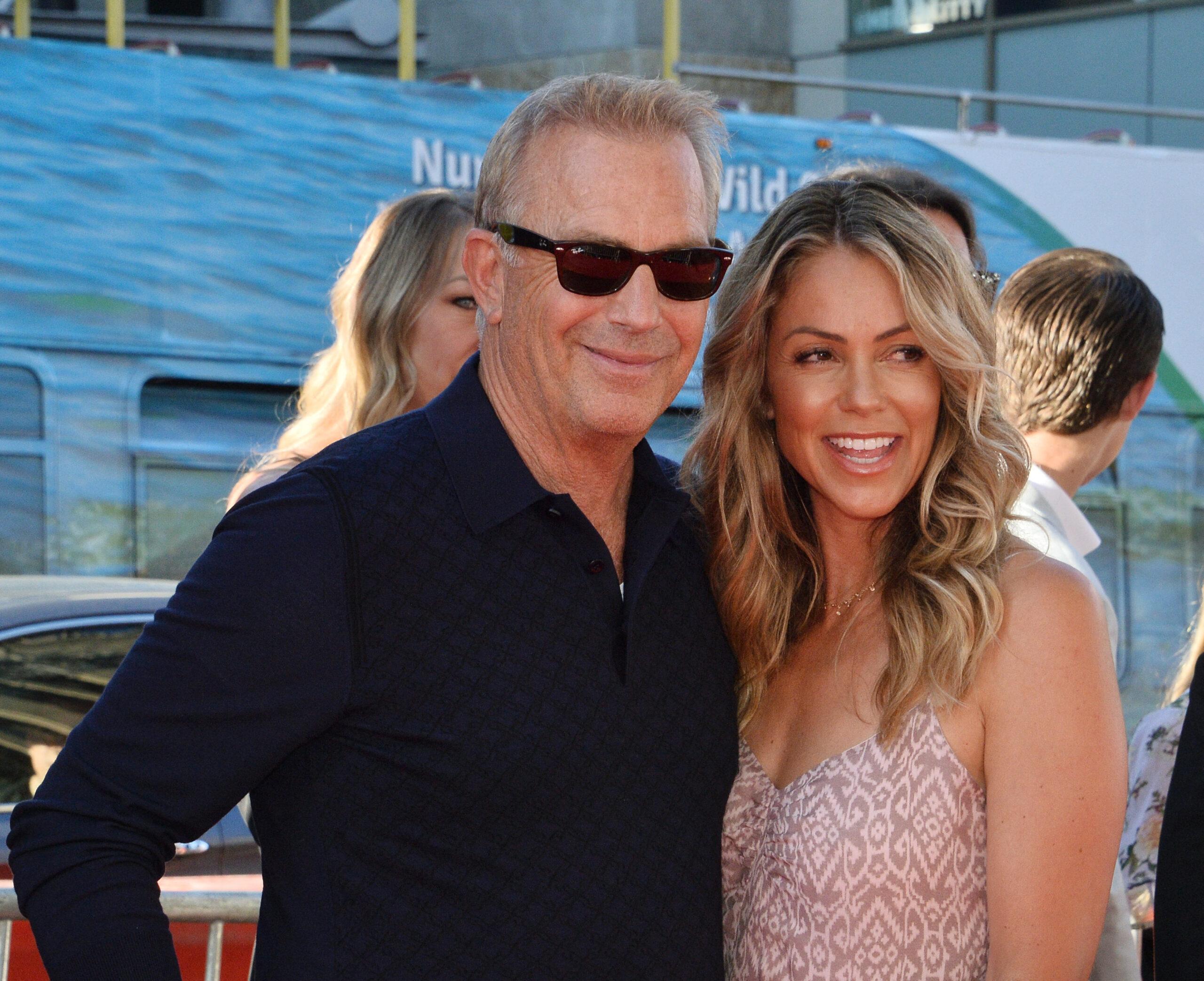 Kevin Costner e Christine Baumgartner