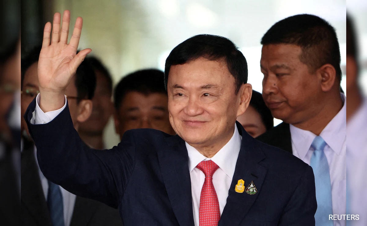 Ex-primeiro-ministro tailandês Thaksin Shinawatra indiciado por acusações de insulto real