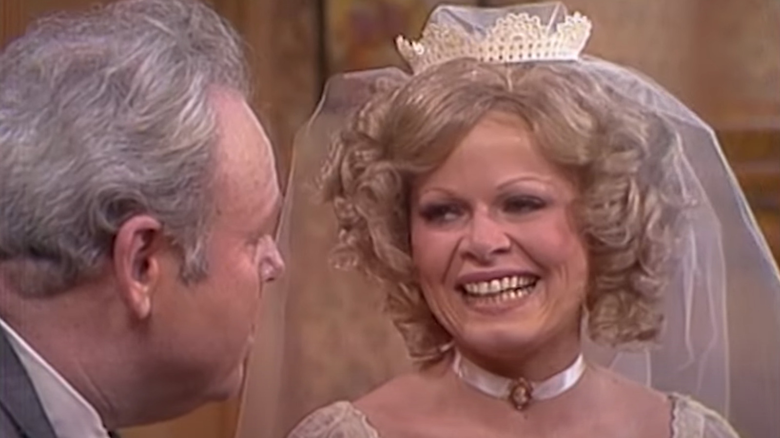 Por que Sally Struthers, toda a família, se esforça para assistir ao programa hoje