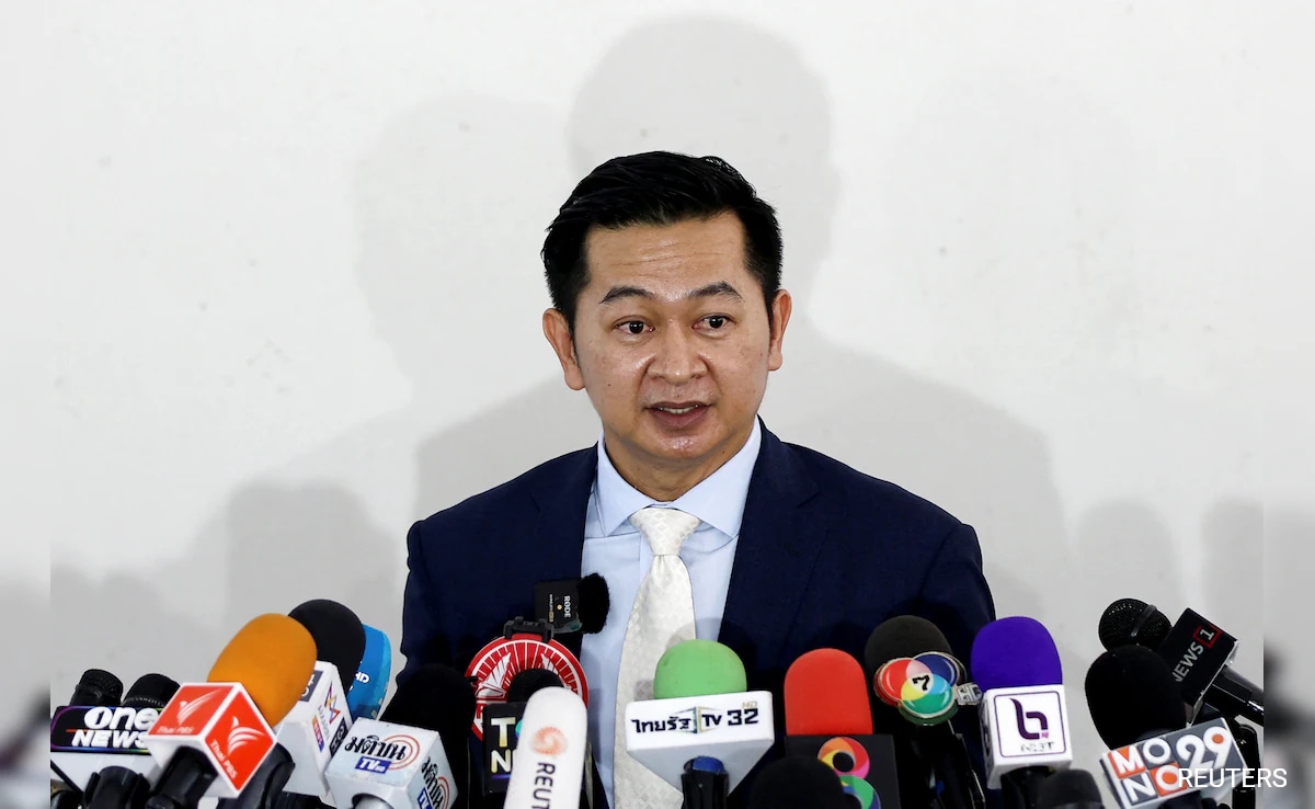 ‘O caso não tem fundamento’: Ex-PM tailandês diz estar pronto para enfrentar acusações de insulto real