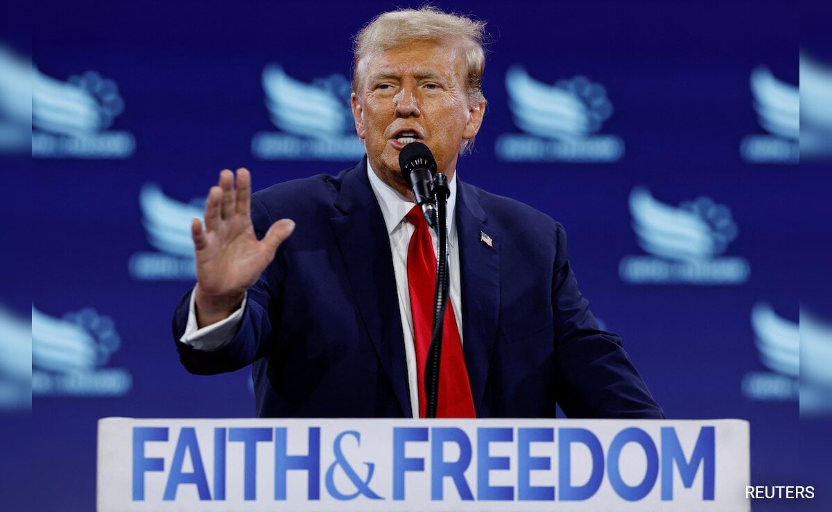 Trump aborda brevemente o aborto em discurso a grupo cristão, diz...