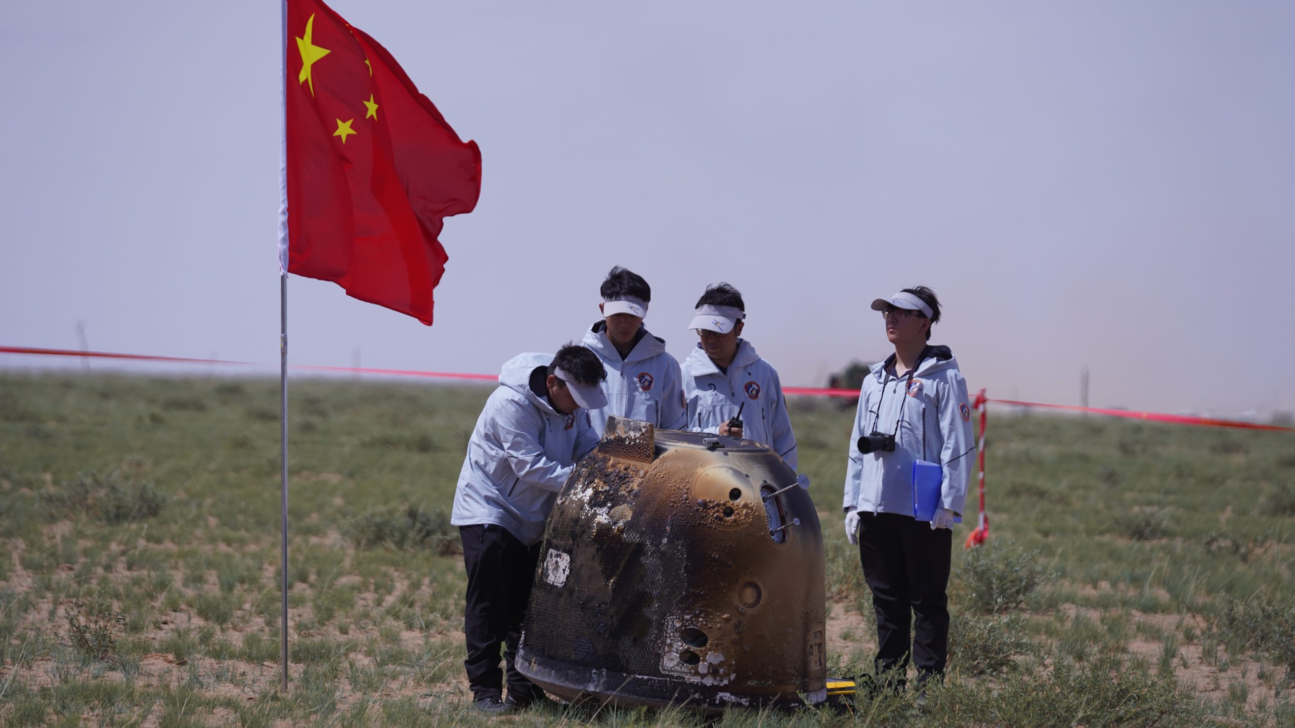 O rover chinês retorna amostras históricas do outro lado da lua – e elas podem conter segredos do passado profundo da Terra