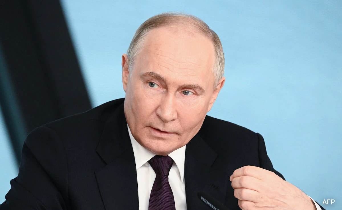 Putin pede que a Rússia ‘crie laços’ com o governo talibã