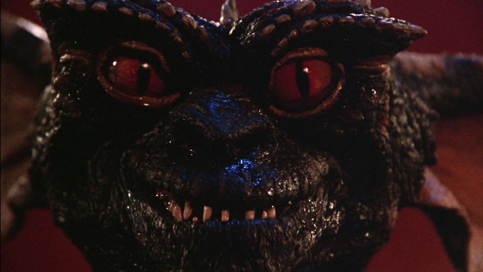 O roteiro original de Gremlins era um filme de terror sangrento, violento e classificado como R