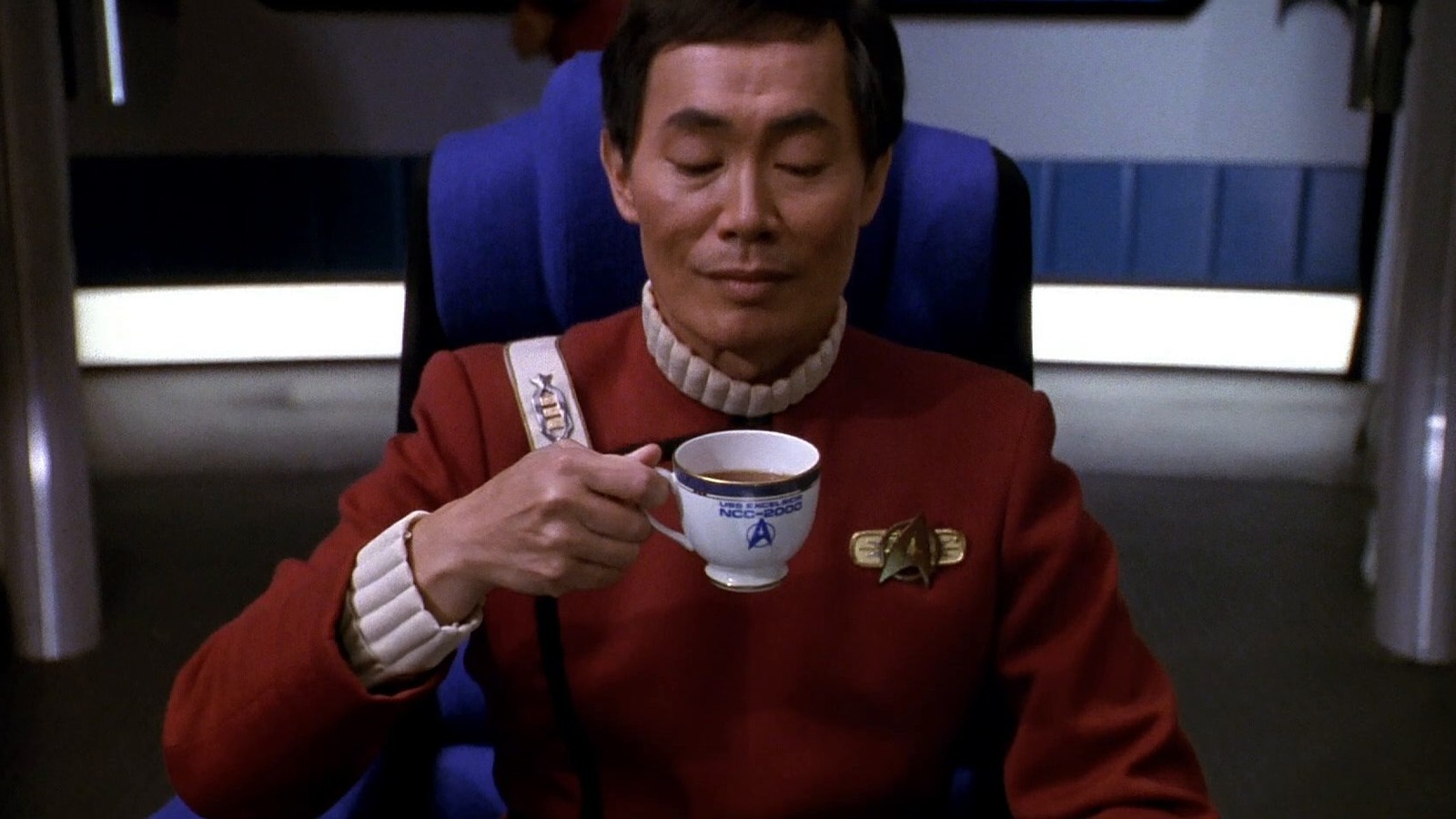 Assista ao filme de fã de Star Trek 'Capitão Sulu' que colocou George Takei na cadeira grande