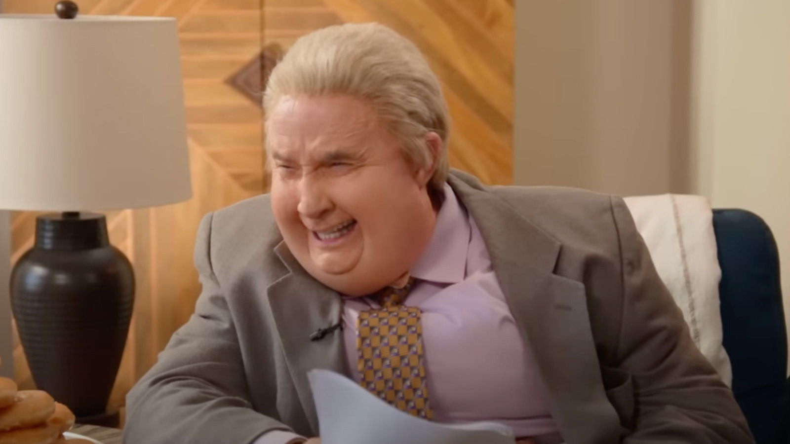 Jiminy Glick, de Martin Short, está de volta para mostrar aos idiotas do TikTok como isso é feito