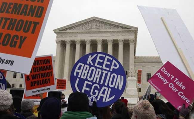 Suprema Corte dos EUA rejeita proposta para restringir pílula abortiva