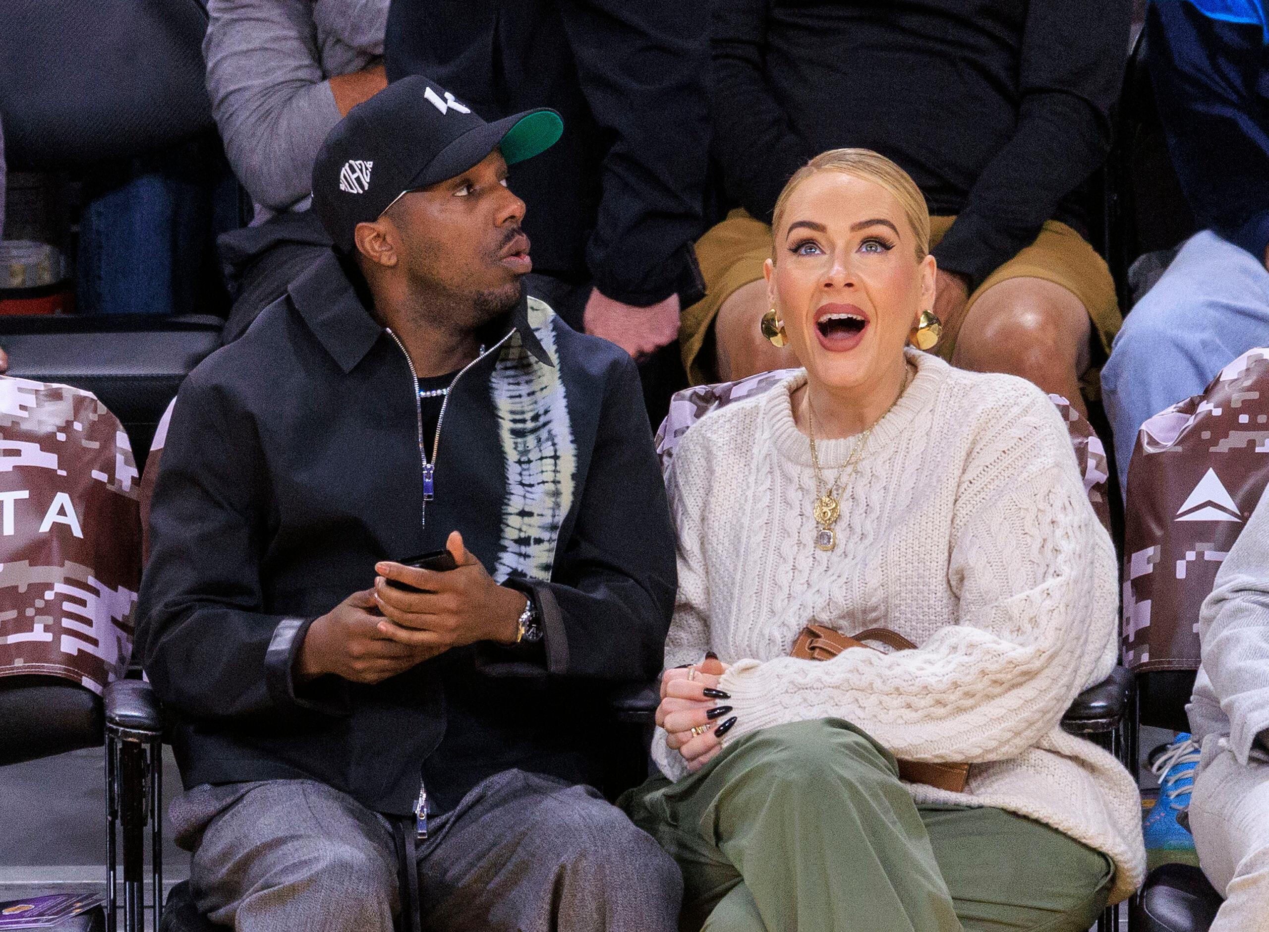 Adele e Rich Paul no jogo Lakers vs. Mavericks