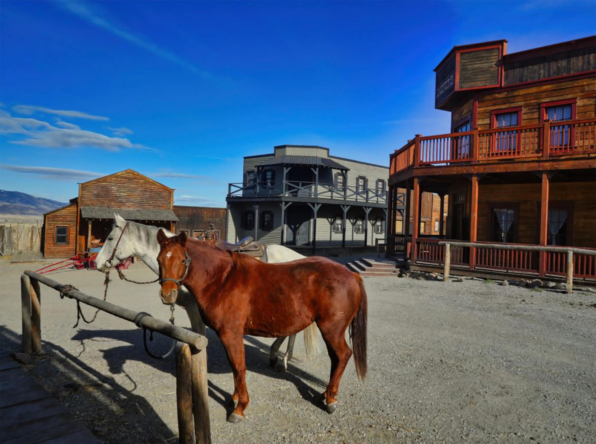 A produção do filme 'Rust' de Alec Baldwin está programada para retomar as filmagens neste pitoresco rancho em Montana.