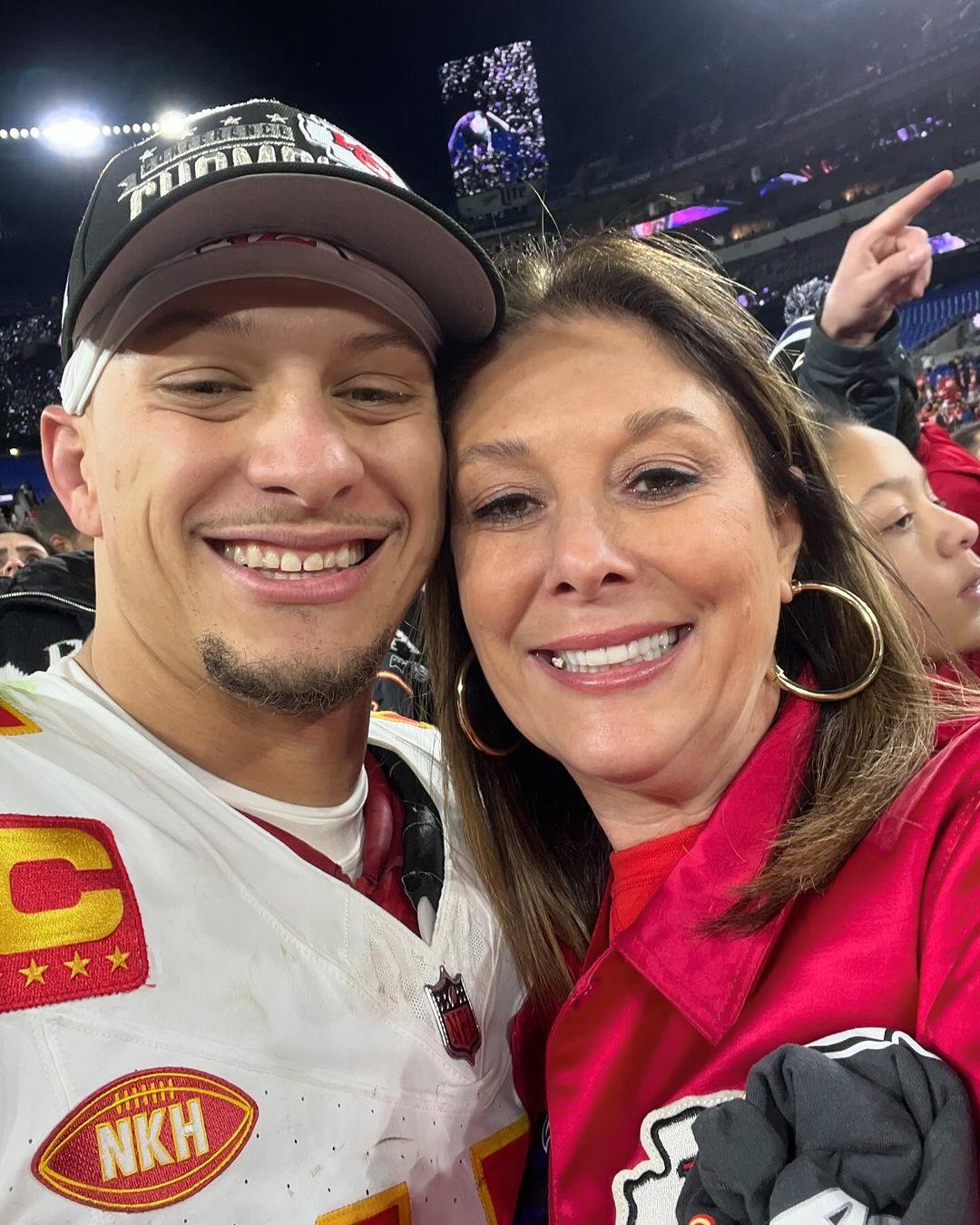 Patrick Mahomes e sua mãe, Randi Martin