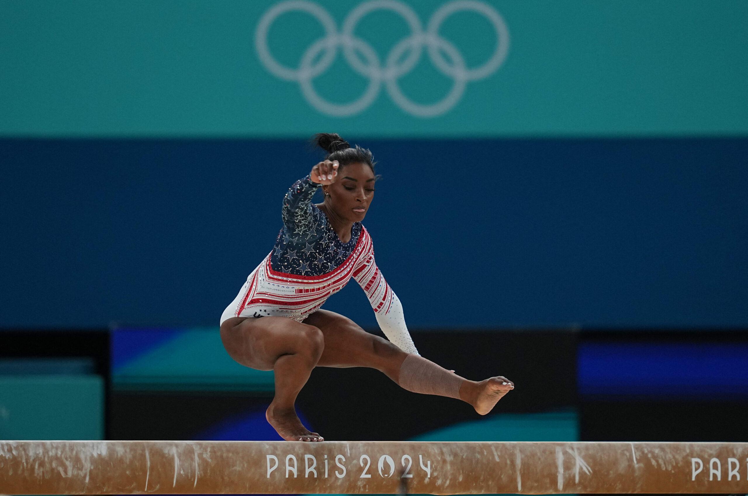 Simone Biles na Final: Ginástica artística - Paris 2024 - Torneio feminino por equipes