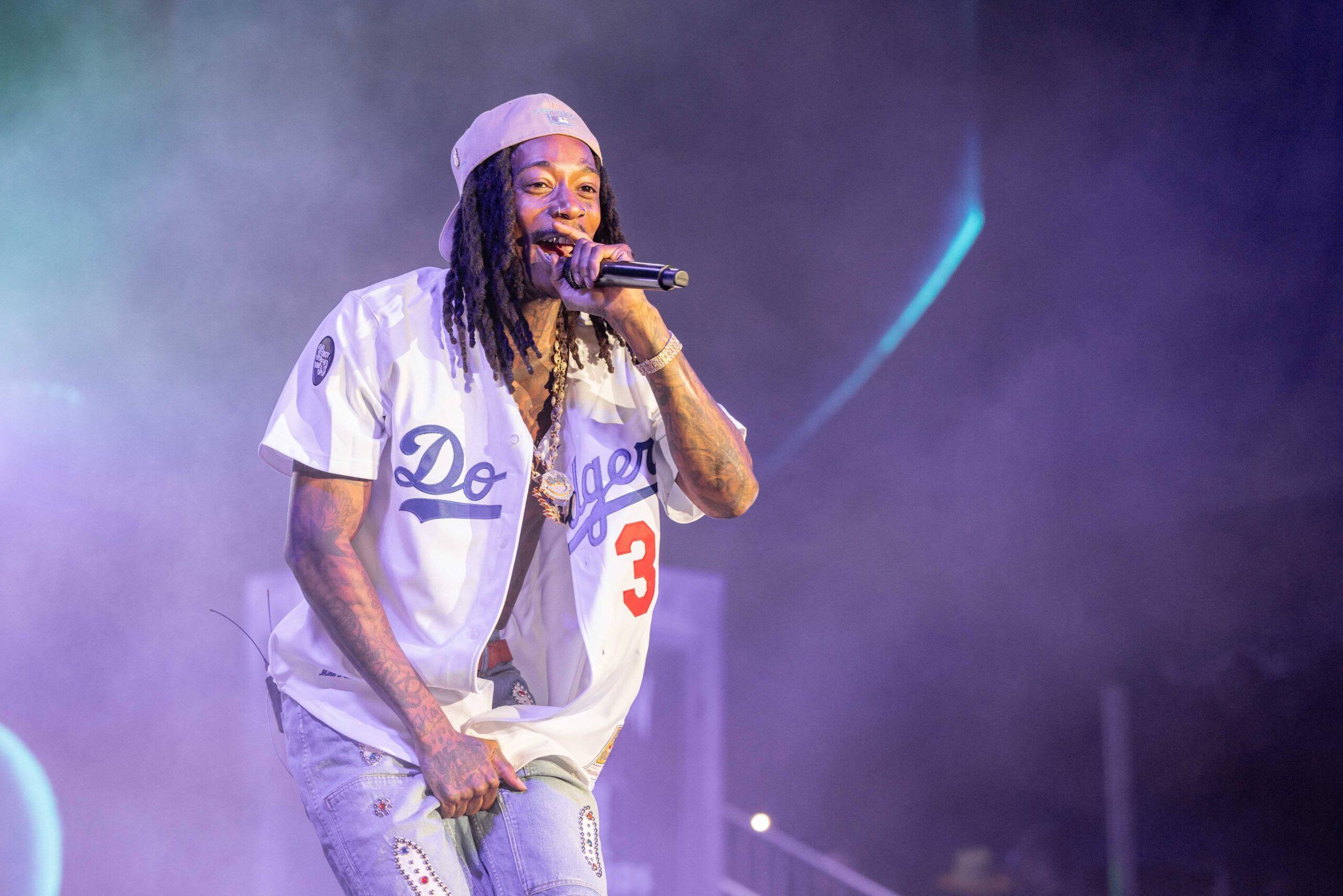 Wiz Khalifa se apresenta durante a turnê 'High School Reunion' no FivePoint Amphitheatre em Irvine, Califórnia. 27 de agosto de 2023 Na foto: 27 de agosto de 2023, Irvine, Califórnia, EUA: WIZ KHALIFA (CAMERON THOMAZ) durante a turnê 'High School Reunion' no FivePoint Amphitheatre