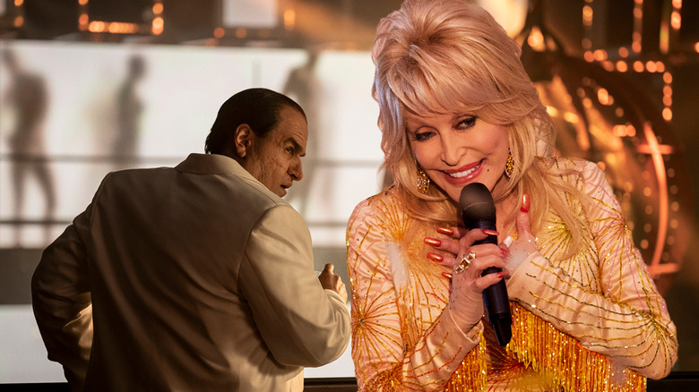 Colin Farrell O Pinguim/Dolly Parton