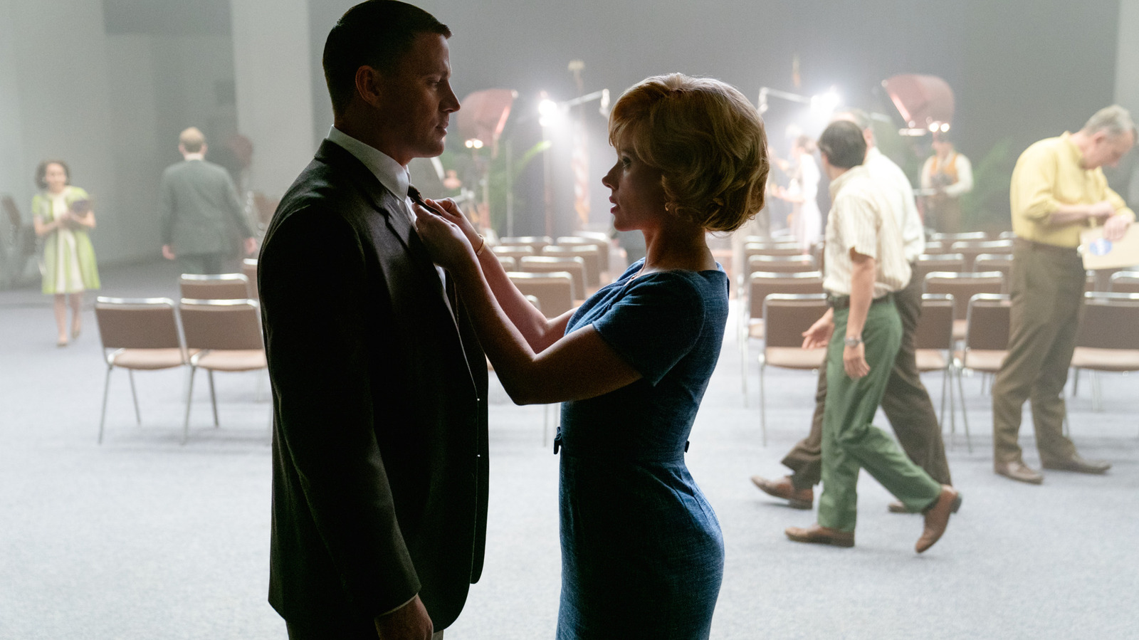 Crítica Fly Me To The Moon: Scarlett Johansson e Channing Tatum voam alto em um filme estiloso e charmoso para um encontro romântico