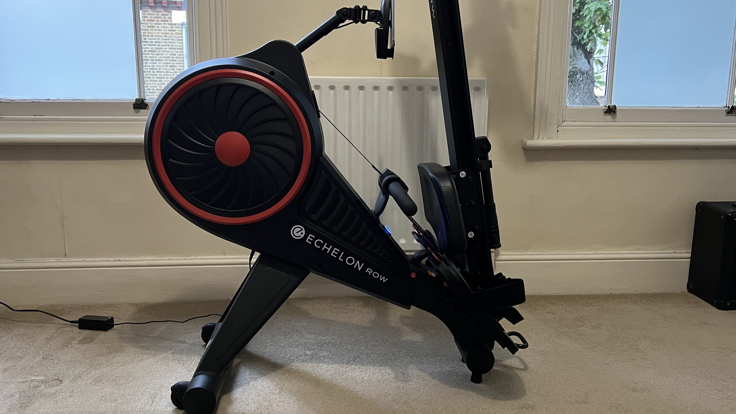 Echelon Smart Rower dobrado