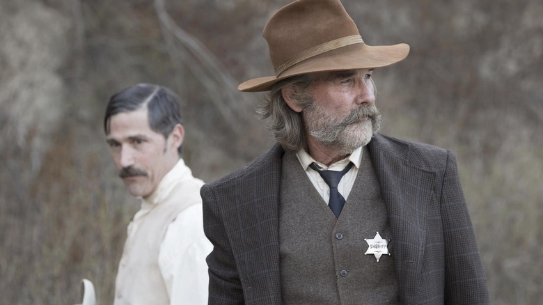 Matthew Fox e Kurt Russell em Bone Tomahawk