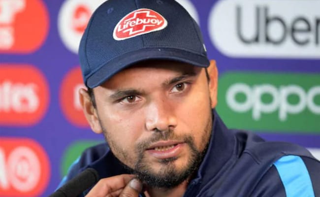 Manifestantes atearam fogo na casa do ex-jogador de críquete de Bangladesh Mashrafe Mortaza: Relatório