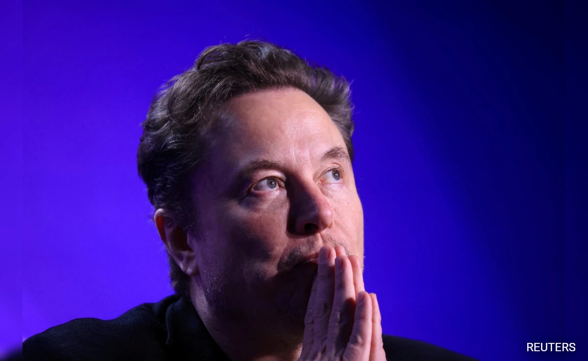 Trabalhadores da Tesla, SpaceX e X de Musk doam para Harris enquanto ele apoia Trump