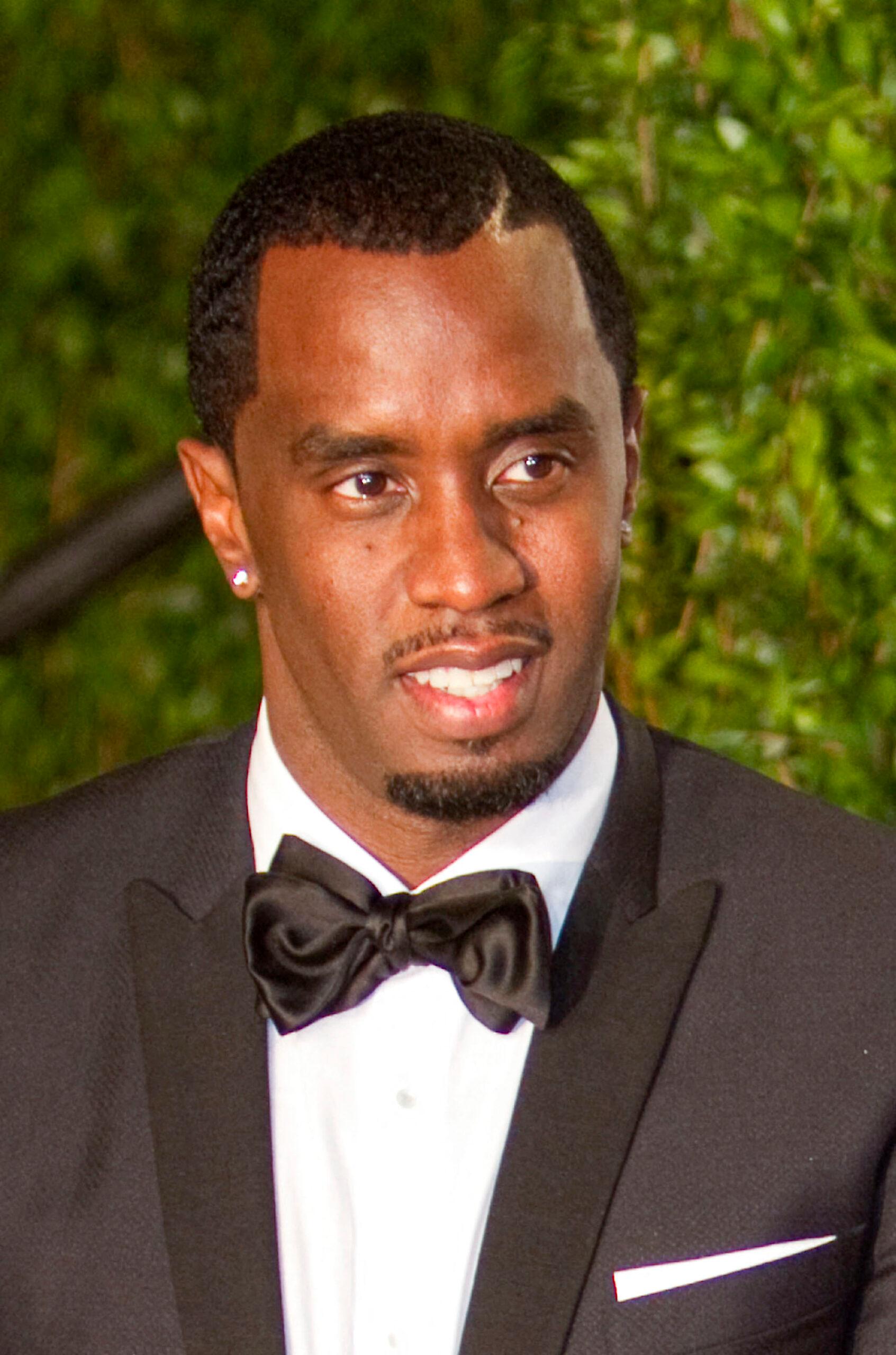 Sean P. Diddy Combs na 77ª edição do Oscar, domingo, 27 de fevereiro de 2005, no Teatro Kodak em Hollywood, Califórnia.