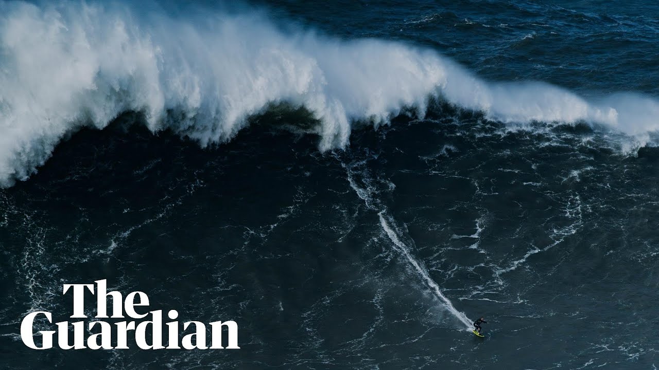 A maior onda já surfada? Sebastian Steudtner olha para disco da Nazaré - YouTube