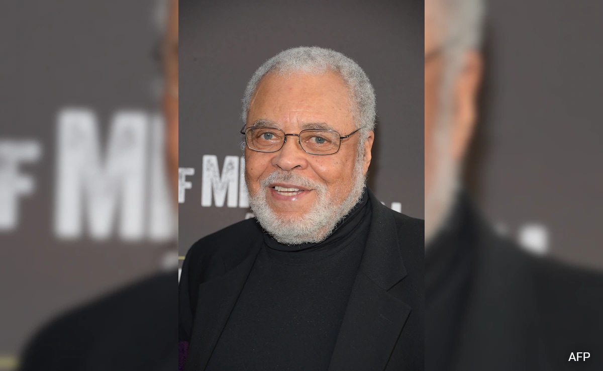 'RIP Dad': Hollywood lamenta James Earl Jones, voz de 'Darth Vader'