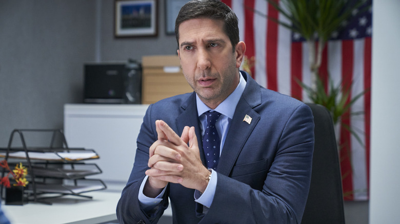 Inteligência, David Schwimmer