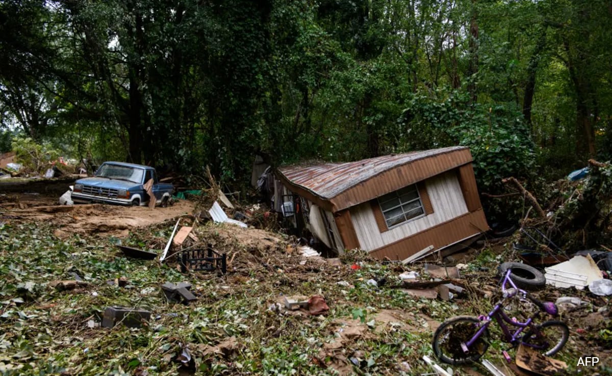 "Fomos apagados do mapa": furacão Helene deixa cidade da Flórida em ruínas