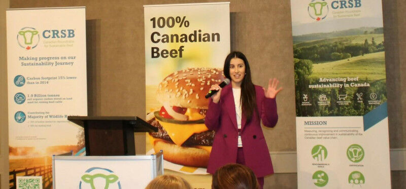 Lucia Sanguinetti apresenta sua pesquisa na Mesa Redonda Canadense para Sustainab