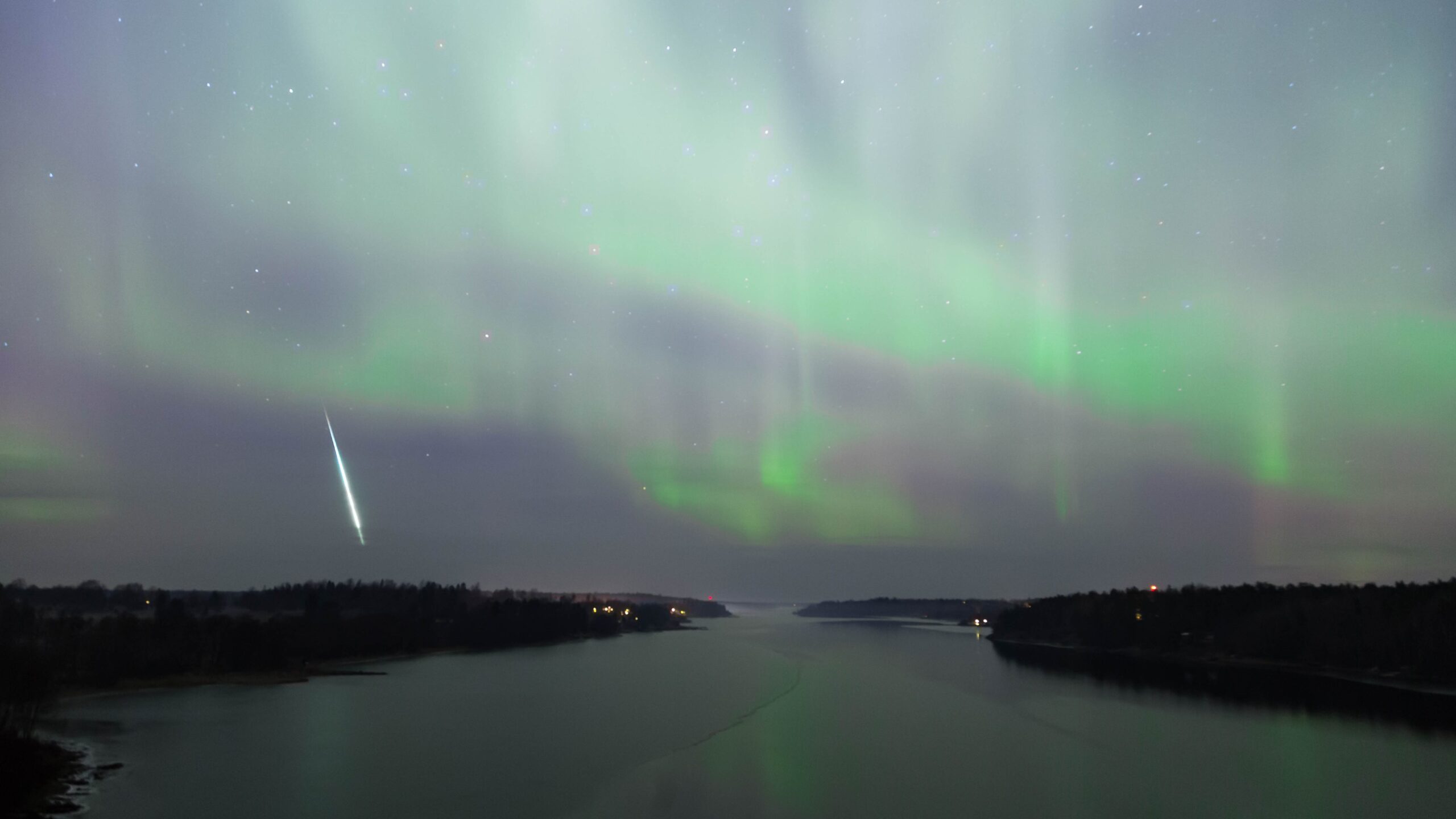 Chuva de meteoros Draconídeos 2024: Como ver dezenas de ‘estrelas cadentes’ caindo da cauda do dragão esta semana