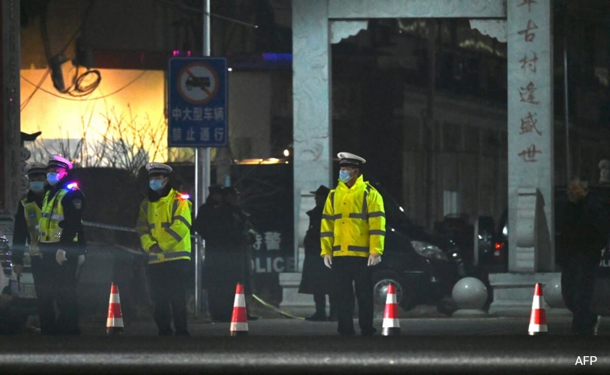 3 mortos, 15 feridos, incidente de esfaqueamento em supermercado da China