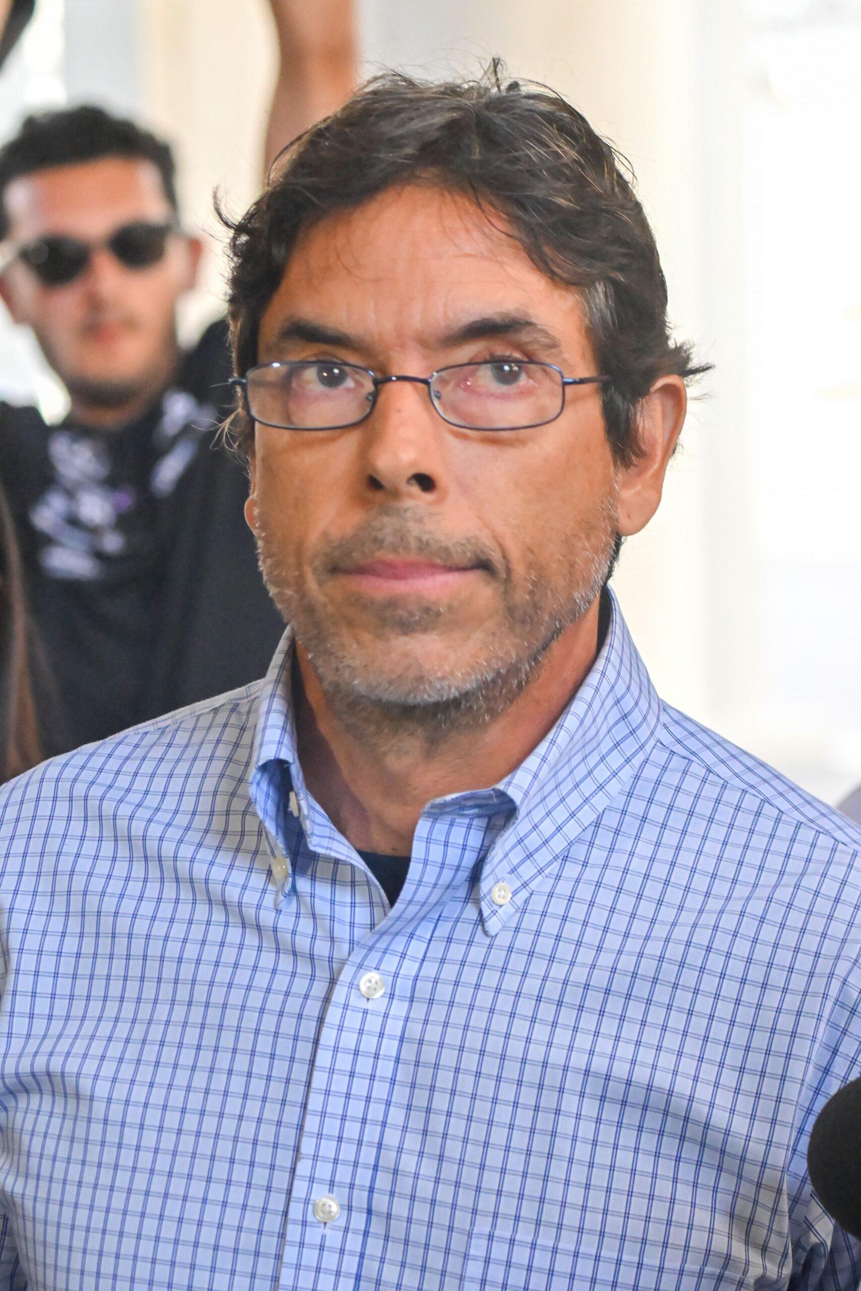 Dr.Mark Chávez,