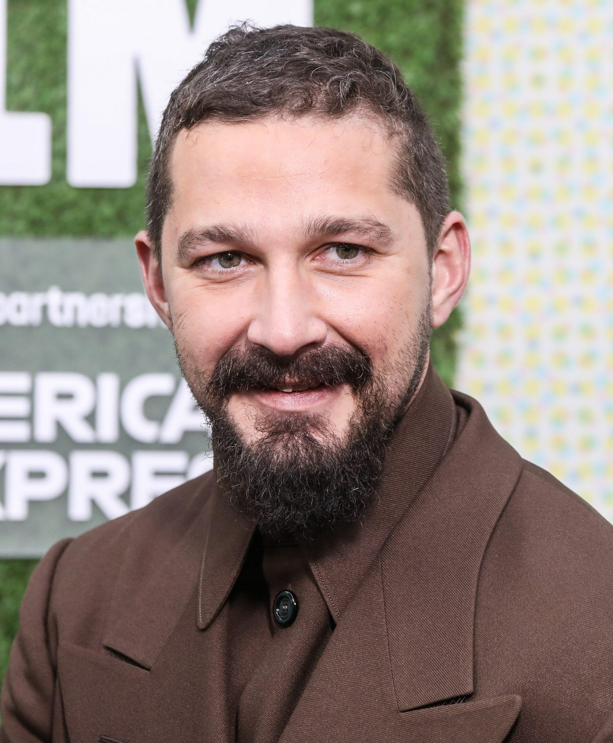 Shia LaBeouf na estreia do filme The Peanut Butter Falcon em Londres