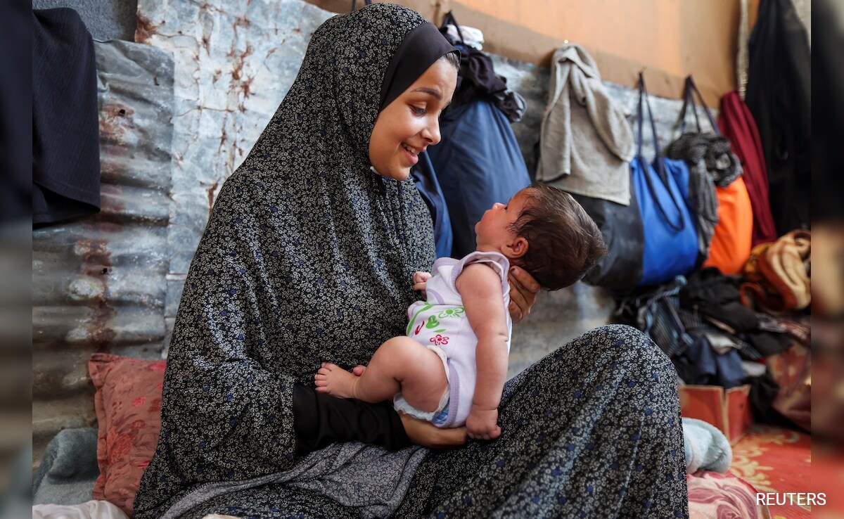 "Não teria dado à luz...": Mães de Gaza lutam para cuidar de recém-nascidos