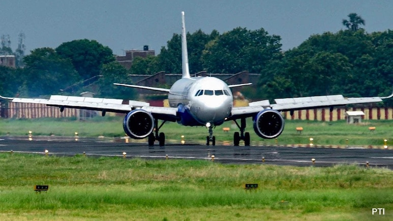 Piloto do Sri Lanka tranca colega fora da cabine durante a pausa para ir ao banheiro