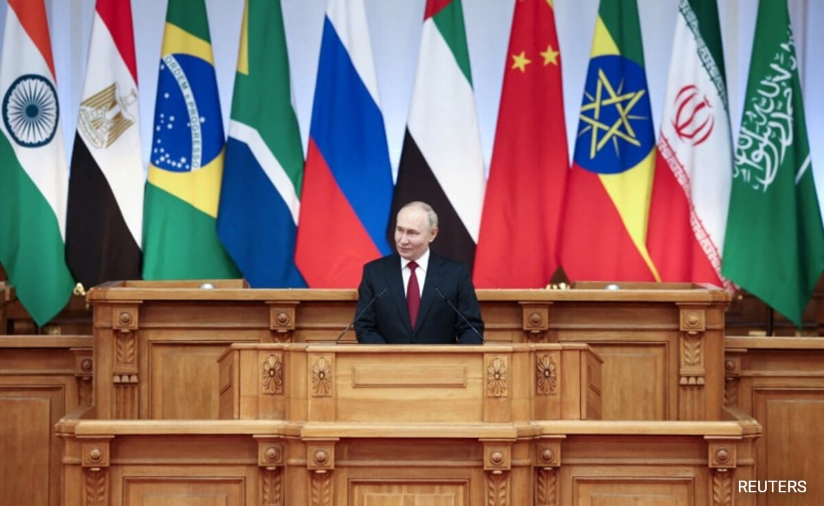 Rússia insta parceiros do BRICS a criarem alternativa ao FMI em meio à pressão ocidental