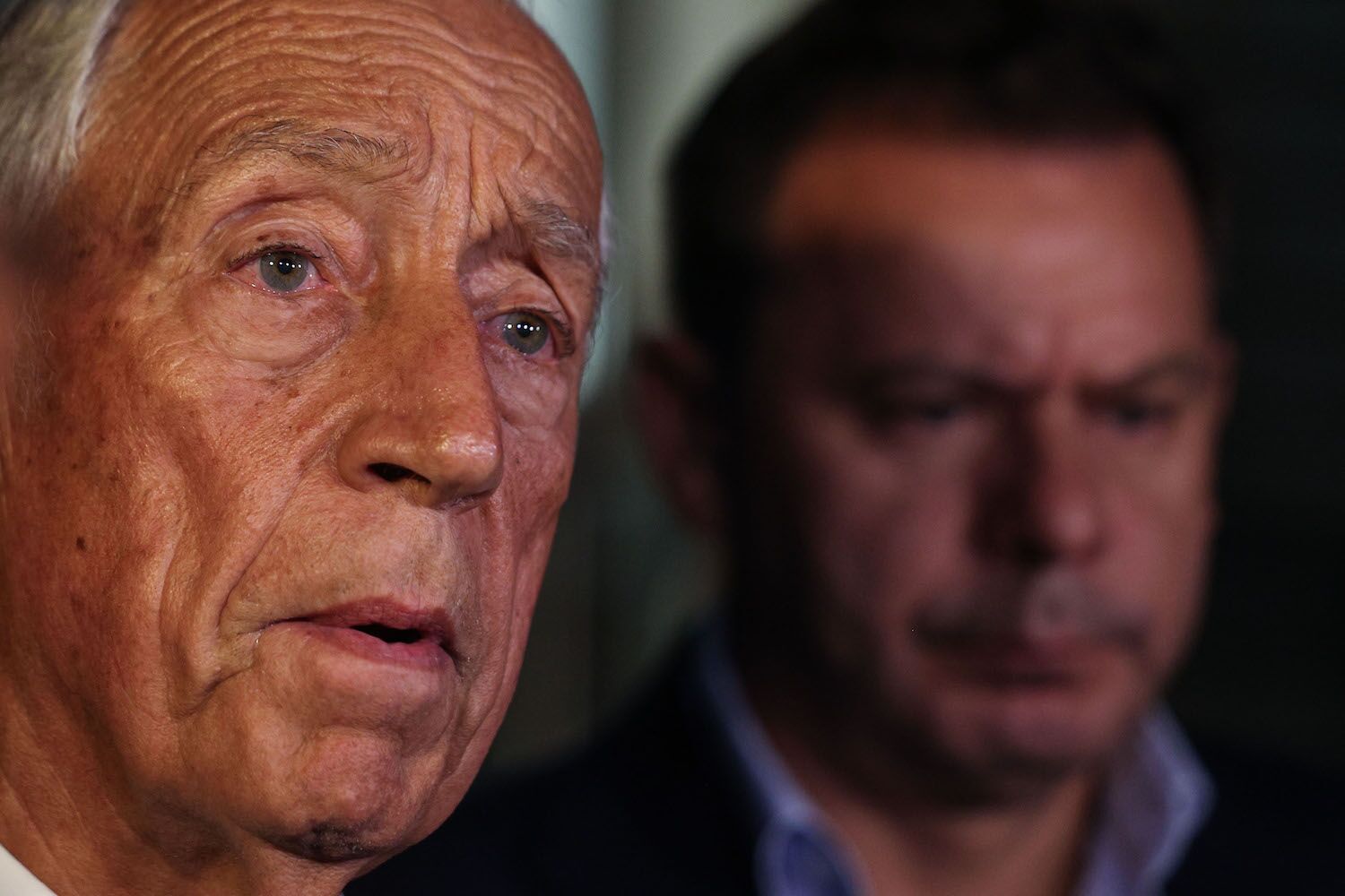 Marcelo pode estar a ser brando em relação à saúde, aponta Cotrim. Marques Mendes defende PR