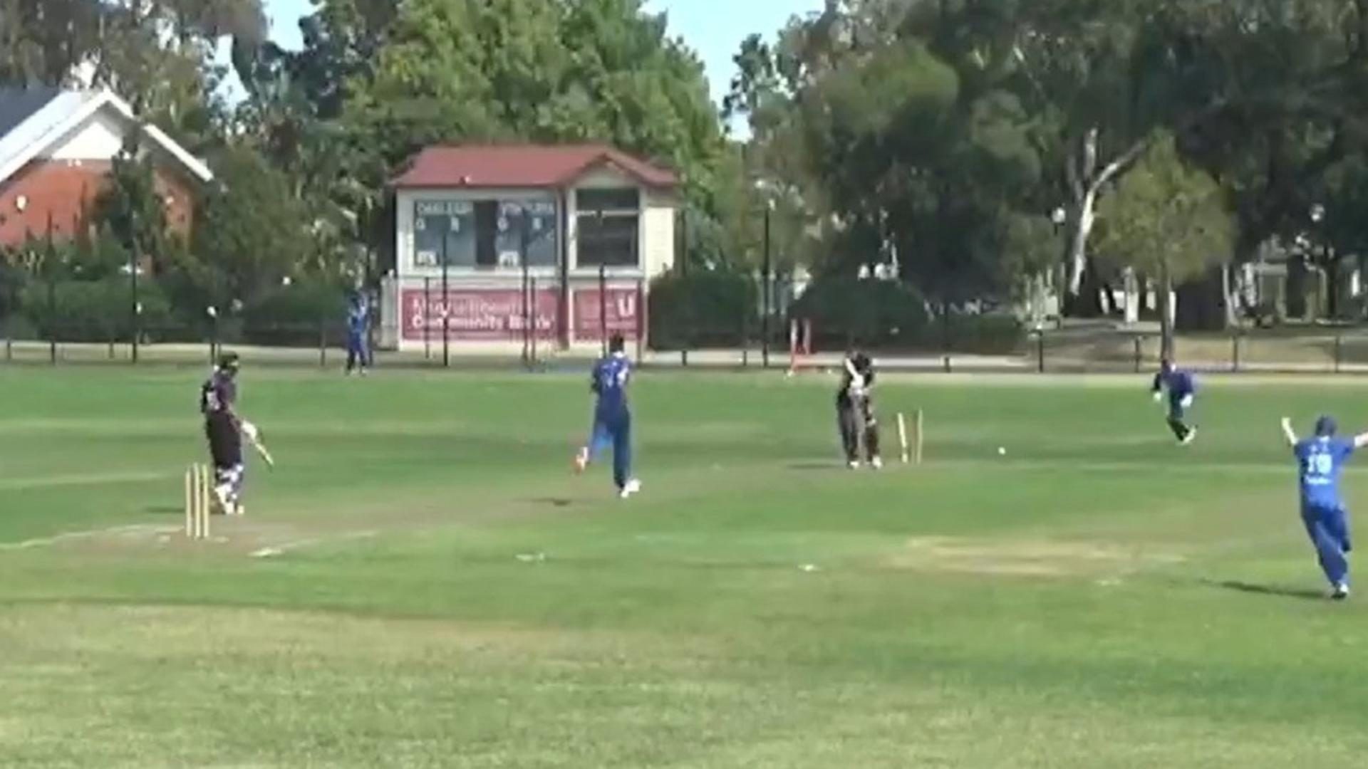 Esquecido IPL Quick leva cinco pontos na aparição surpresa do críquete na Austrália