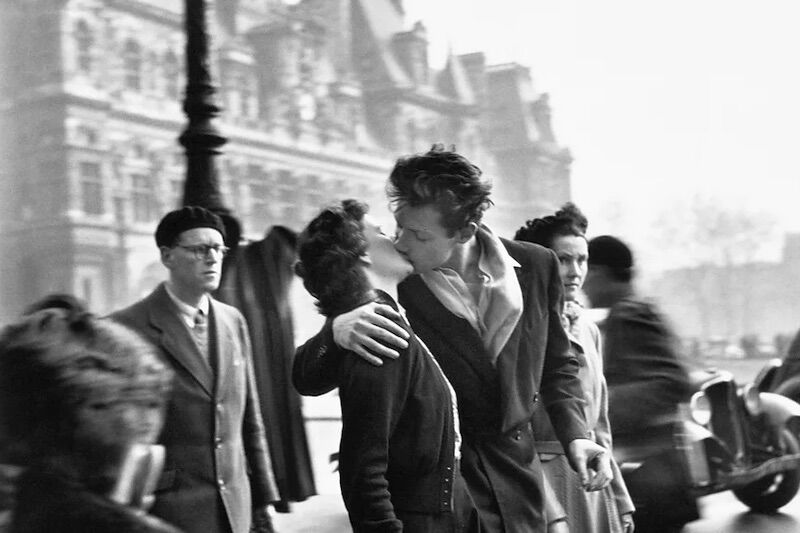 Um dos beijos mais famosos de sempre foi mais ou menos combinado