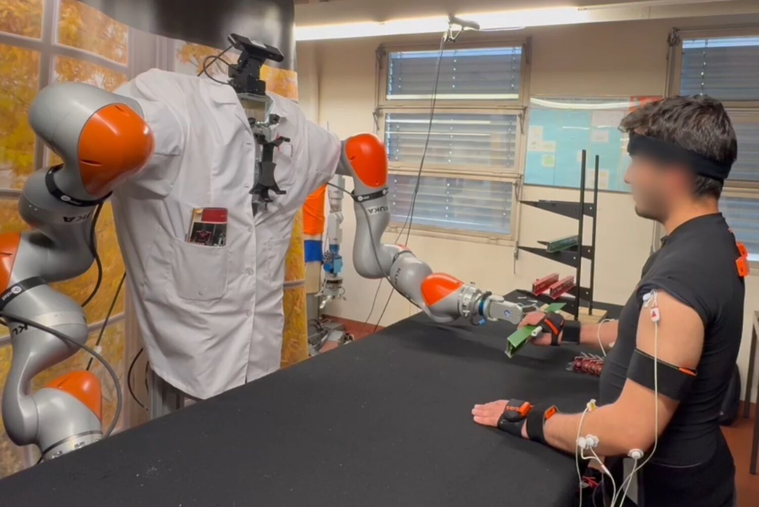 Portugueses criam robô sensível ao esforço dos trabalhadores