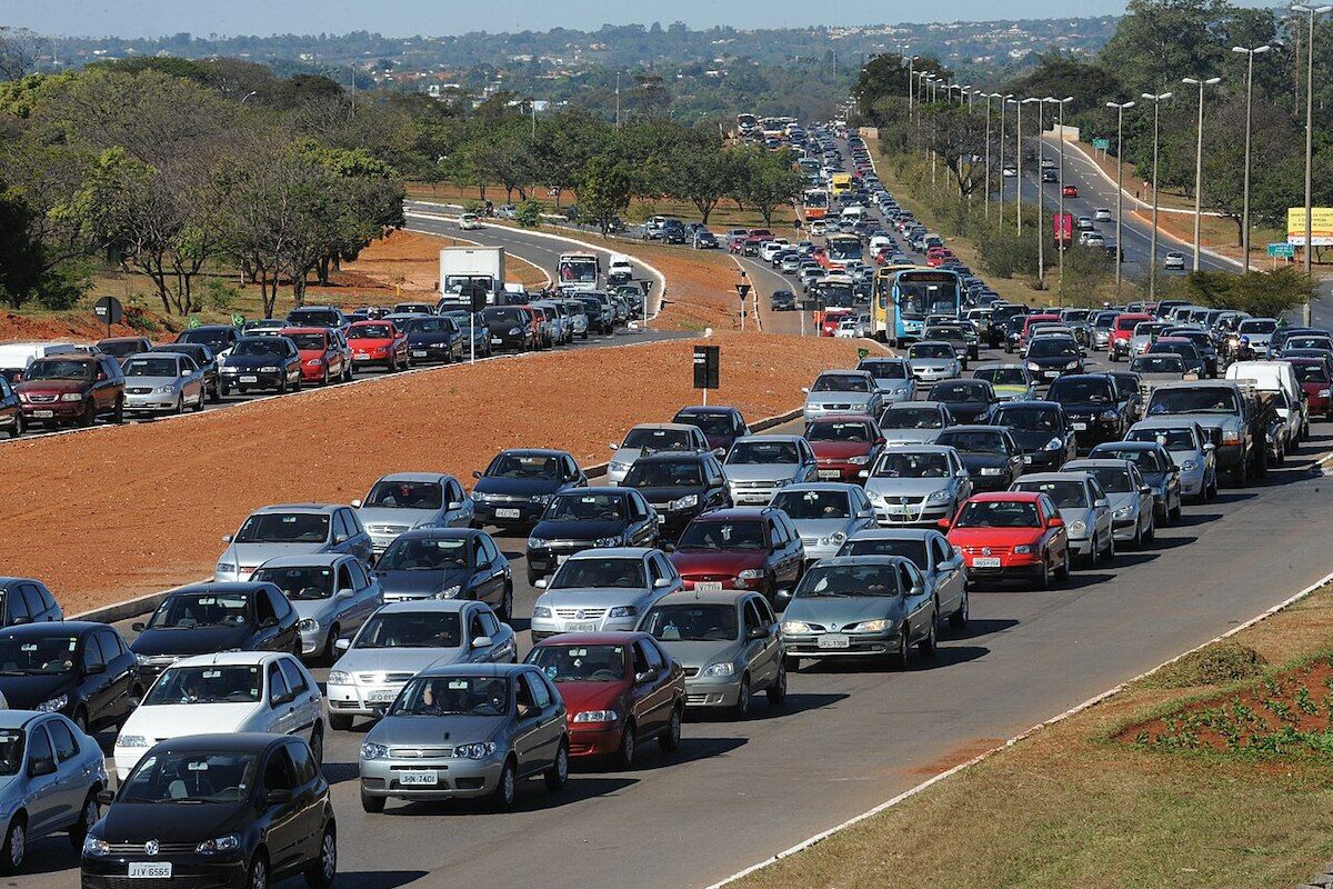 a matrícula define se o carro pode circular naquele dia