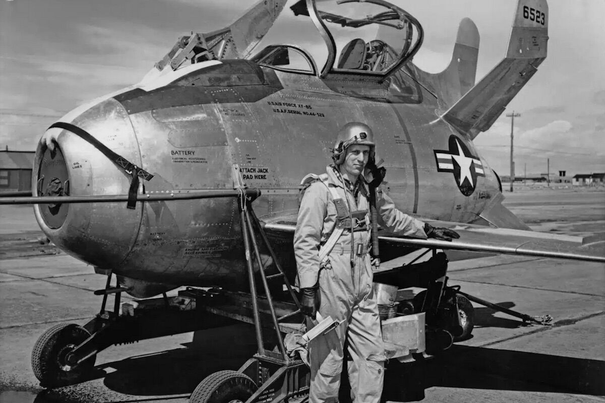 Parece um aviãozinho de brincar, mas o Goblin XF-85 foi crucial na Guerra Fria