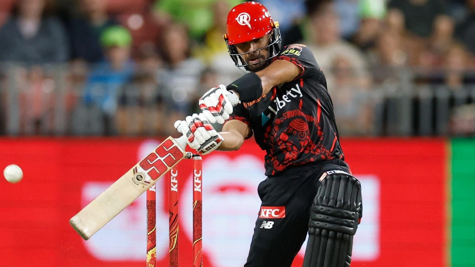 Quem é Hassan Khan, o jogador versátil dos EUA que joga na BBL?