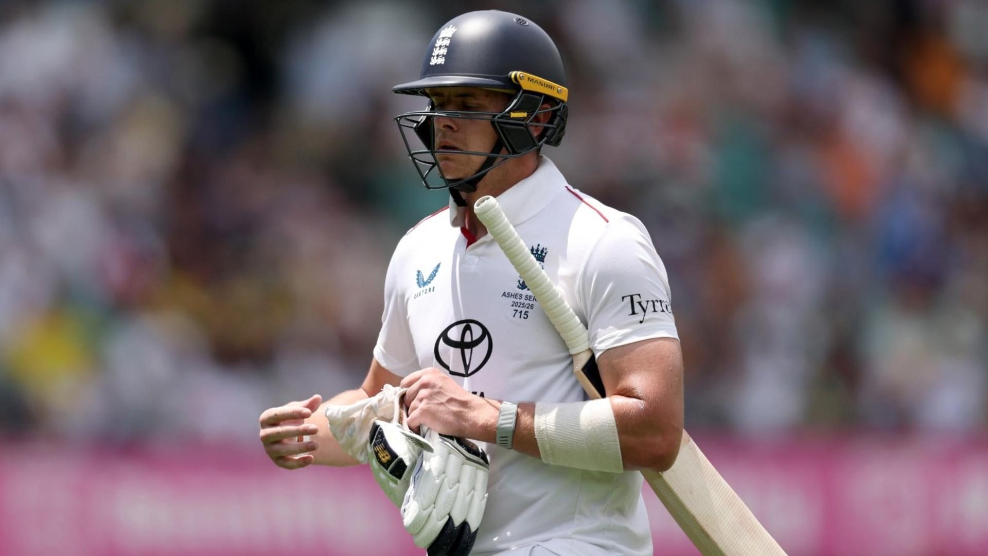 ‘Uma das fotos mais idiotas que você já viu’ – Jamie Smith estende o rolo de destaques do Ashes com ‘Pior demissão’ | Cinzas 2025/26