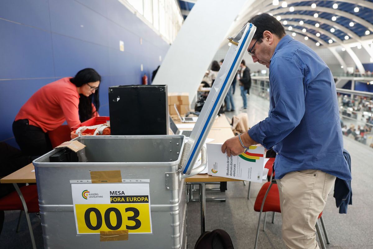 3 motivos para a abstenção de 96% entre os emigrantes