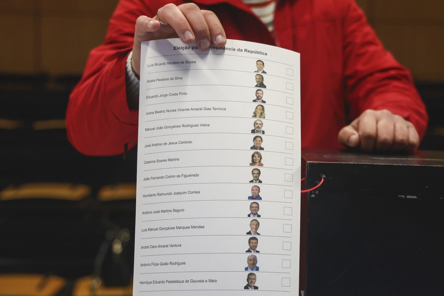 11 milhões, 11 candidatos, 11 eleições. Portugal vai a votos para escolher o próximo presidente