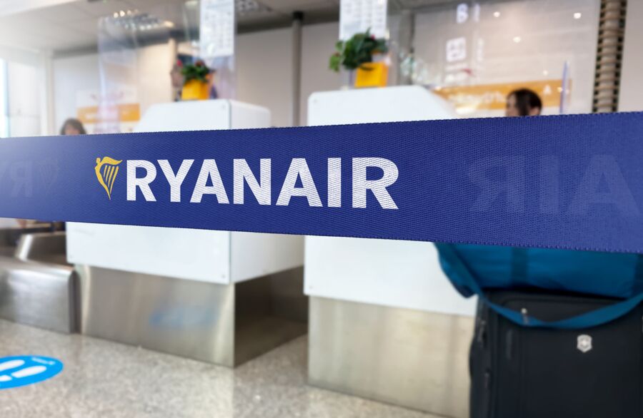 Ryanair agradece à “guerra” com Musk