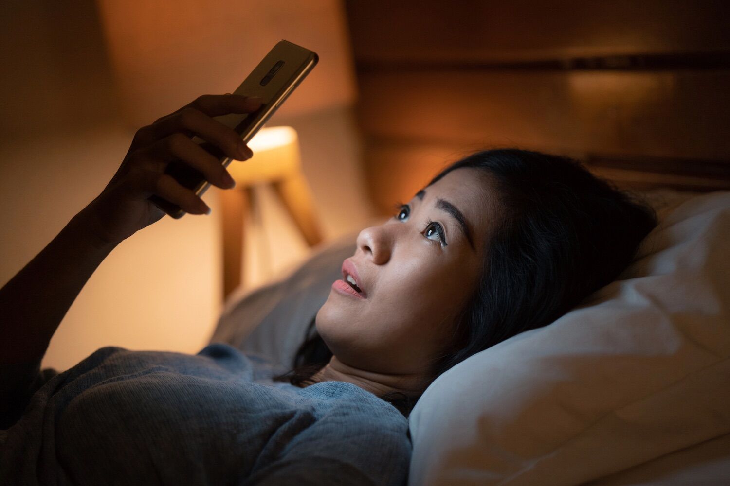 “Morreste?”. App que controla jovens que vivem sozinhos faz sucesso na China