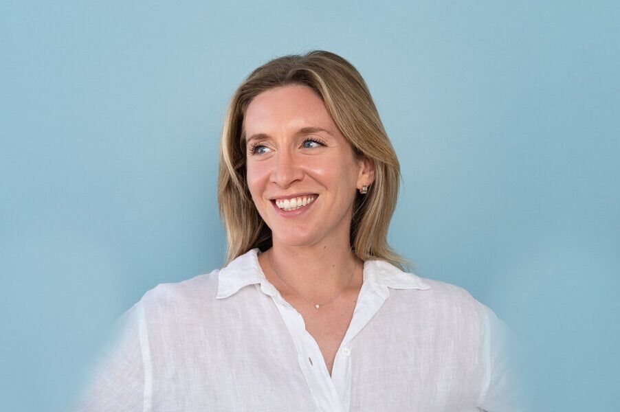 Michela fez-se milionária aos 30 anos — e revela o primeiro passo para a liberdade financeira