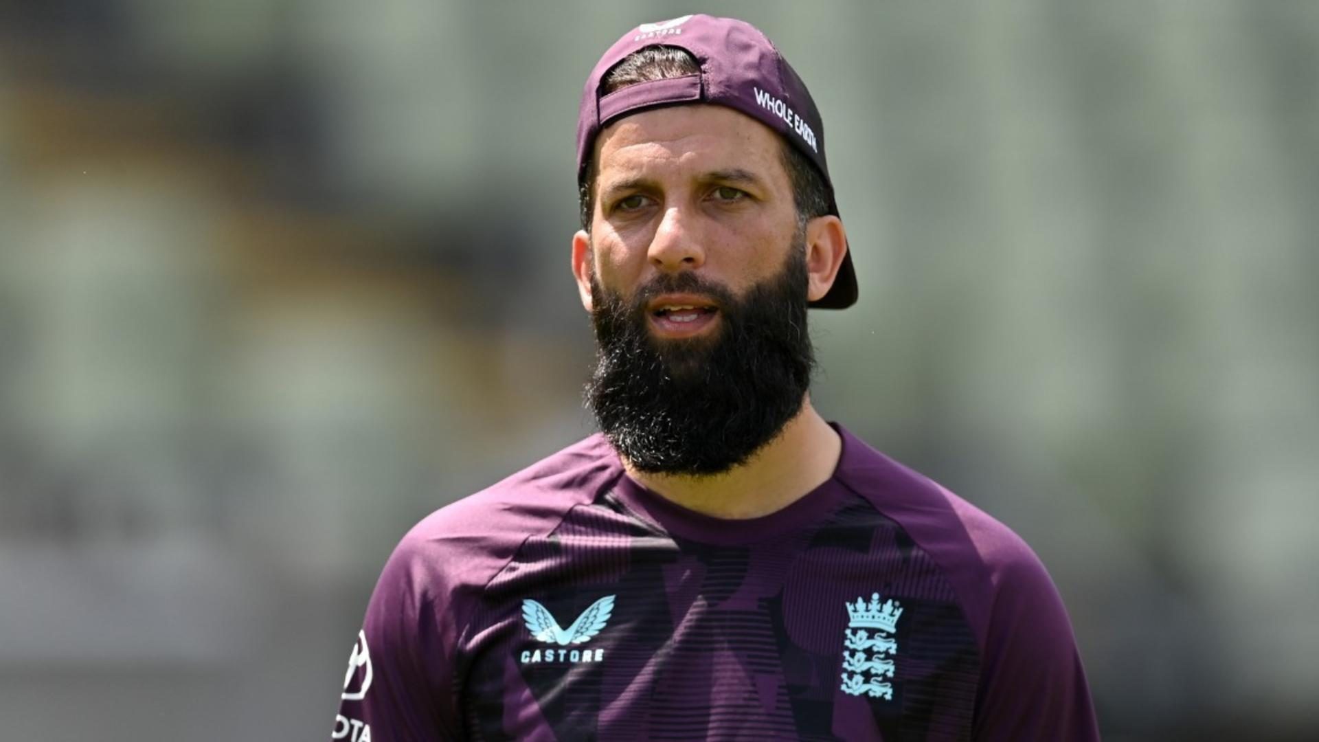 Ex-policial da Inglaterra pronto para fazer o retorno de Shock County para assinar com Yorkshire