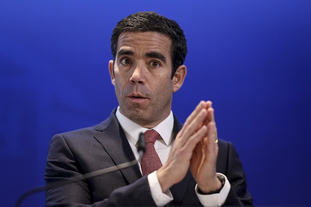 “Milhões de cientistas em direção a Leiria com um balde e uma pá”? Talvez não…